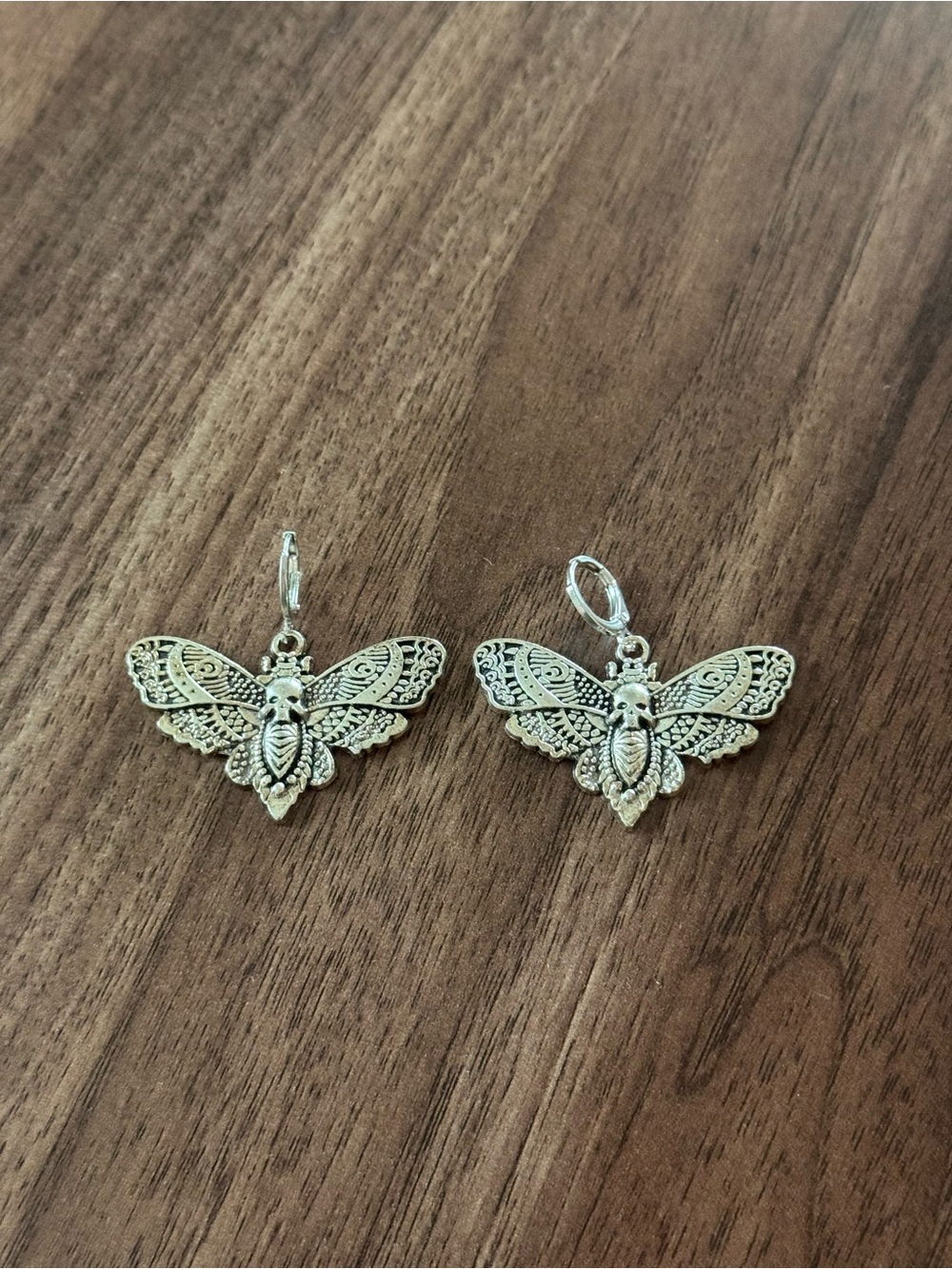Hot Topic Silver Filigree Moth Dangle Earrings
